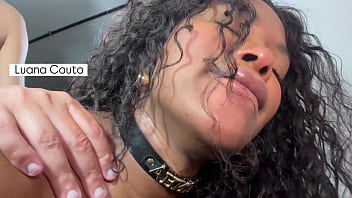 Luana Couto dando o cuzinho pro vizinho sortudo