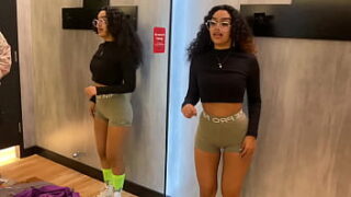 Aline Morini transando dando a buceta até ficar toda meladinha